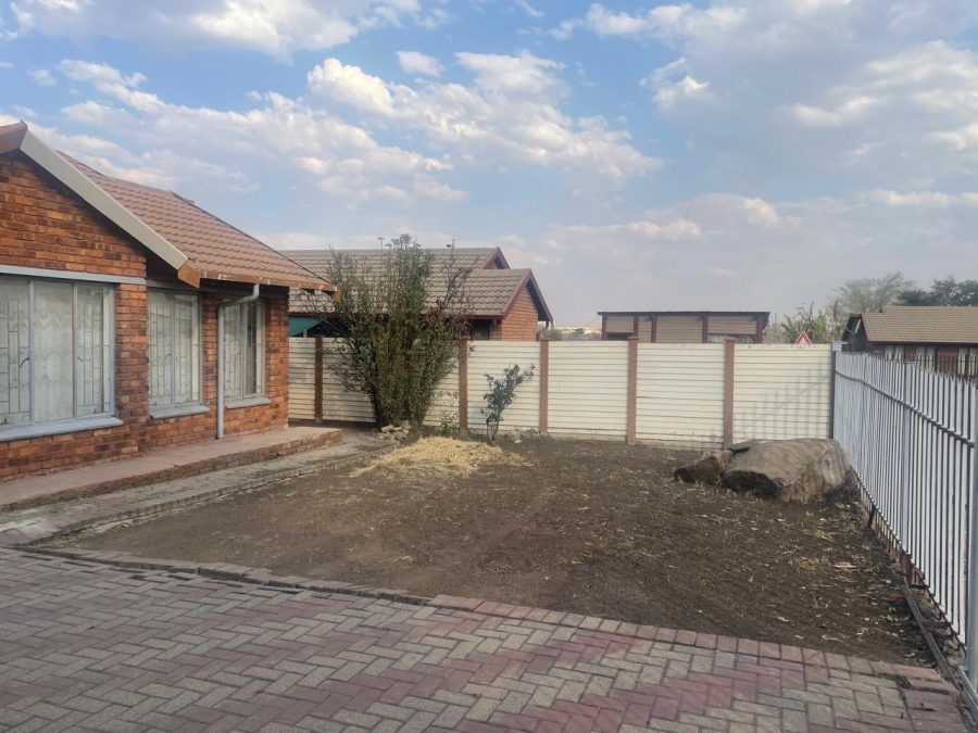 2 Bedroom Property for Sale in Boitekong North West